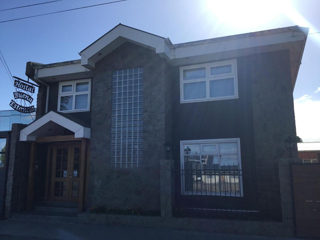 Hostal Buena Estancia 蓬塔阿雷纳斯 外观 照片